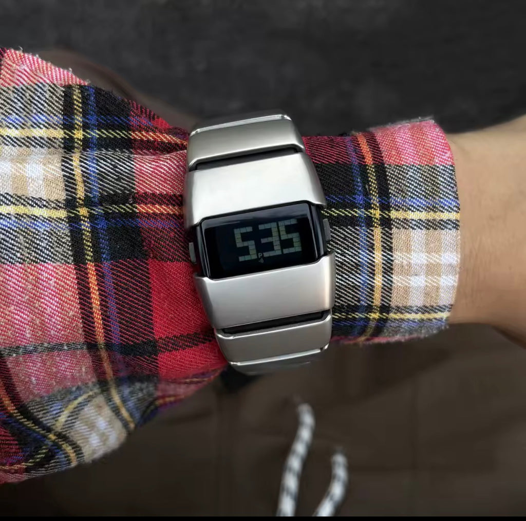 Y2K chrome vintage watch